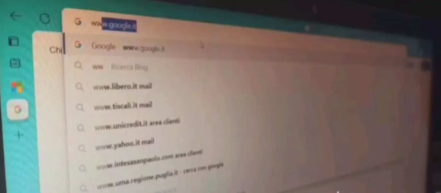Carica il video: 